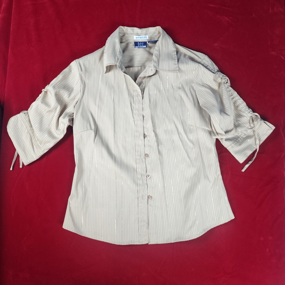 DCC Missy Women's Cream Button-Up Top With Scrunch Lace Sleeves